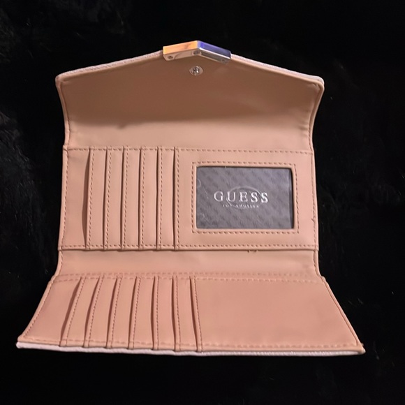 Guess Champagne Wallet - Picture 3 of 3